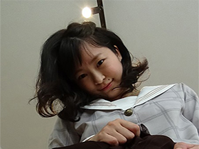 私達のお〇んこを叩いて下さい第一章　サンプル画像09